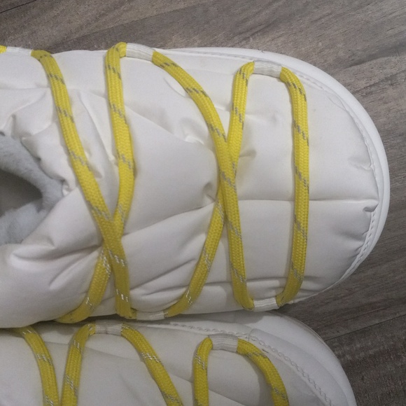 UGG Spaceslider Tech Slide White Slippers - Women's Size 9 - Picture 8 of 15